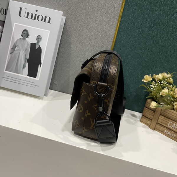 ルイヴィトンバッグ側面デザイン